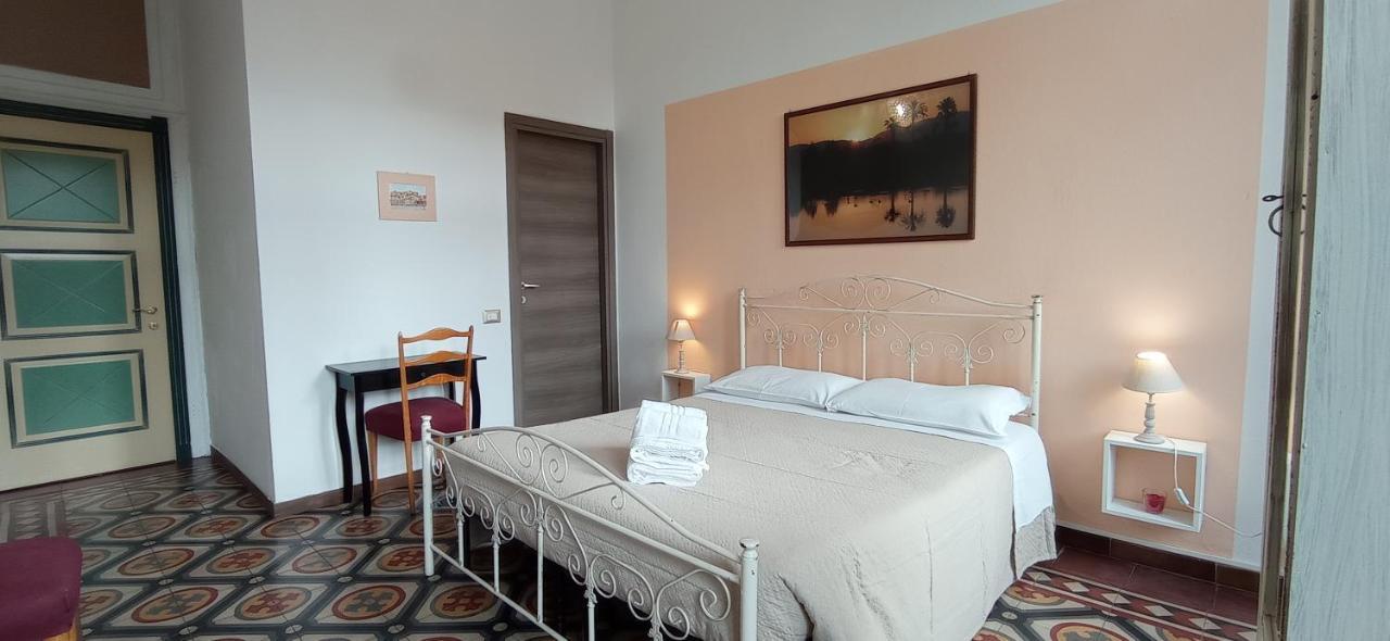 Onlyrooms III - Piazza Jenne Cagliari Bagian luar foto