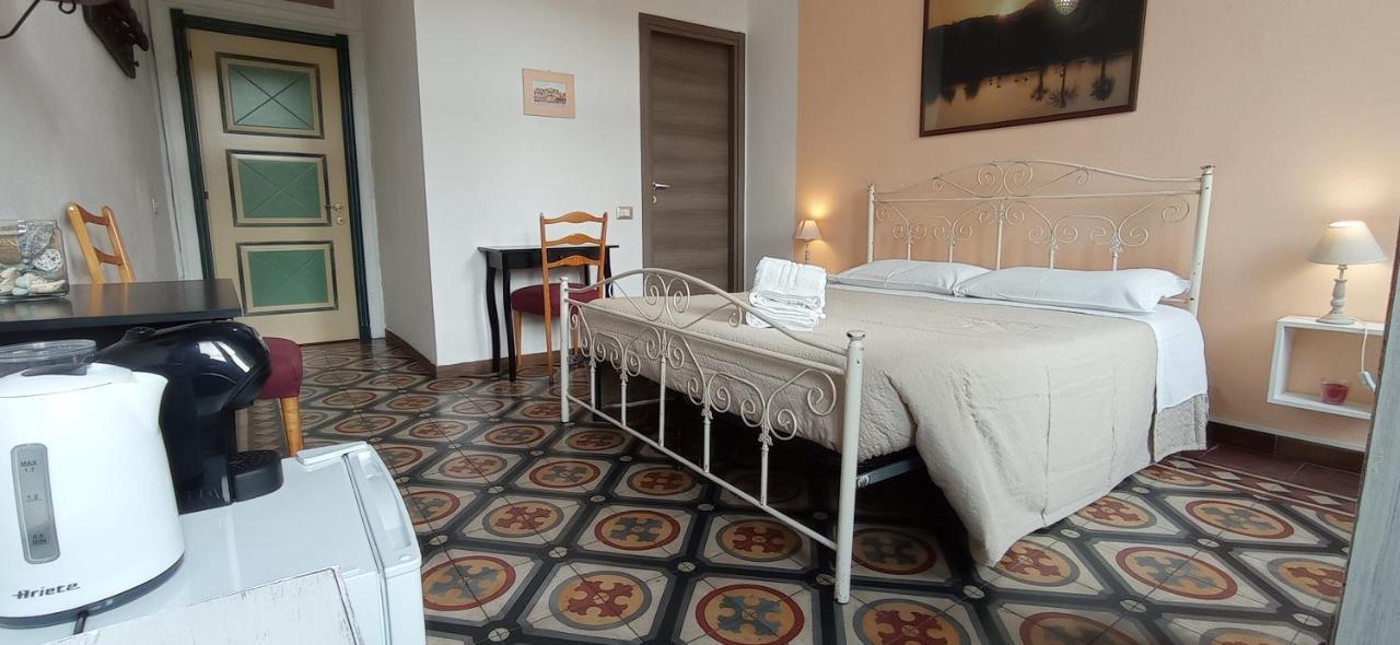Onlyrooms III - Piazza Jenne Cagliari Bagian luar foto