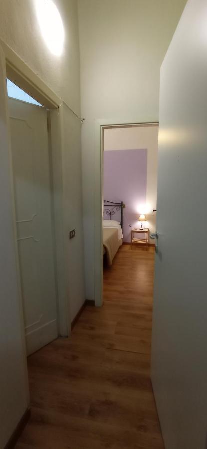 Onlyrooms III - Piazza Jenne Cagliari Bagian luar foto