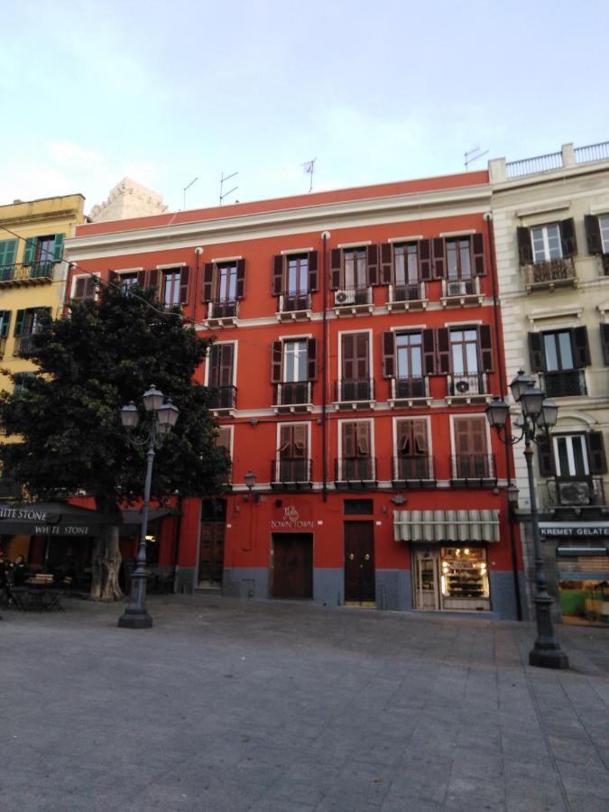 Onlyrooms III - Piazza Jenne Cagliari Bagian luar foto